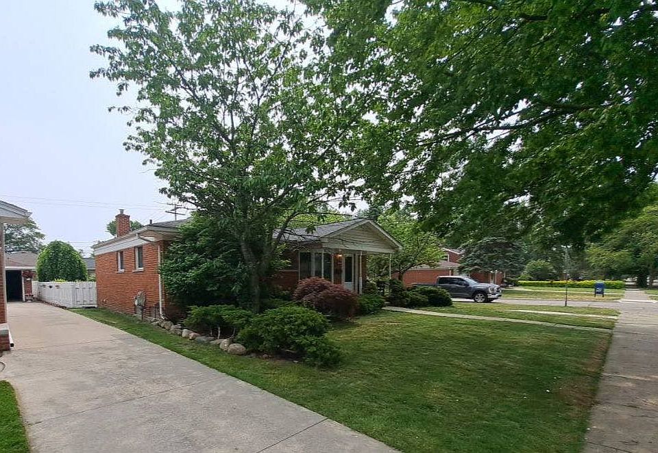 2nd image of 30000 Elmgrove St
