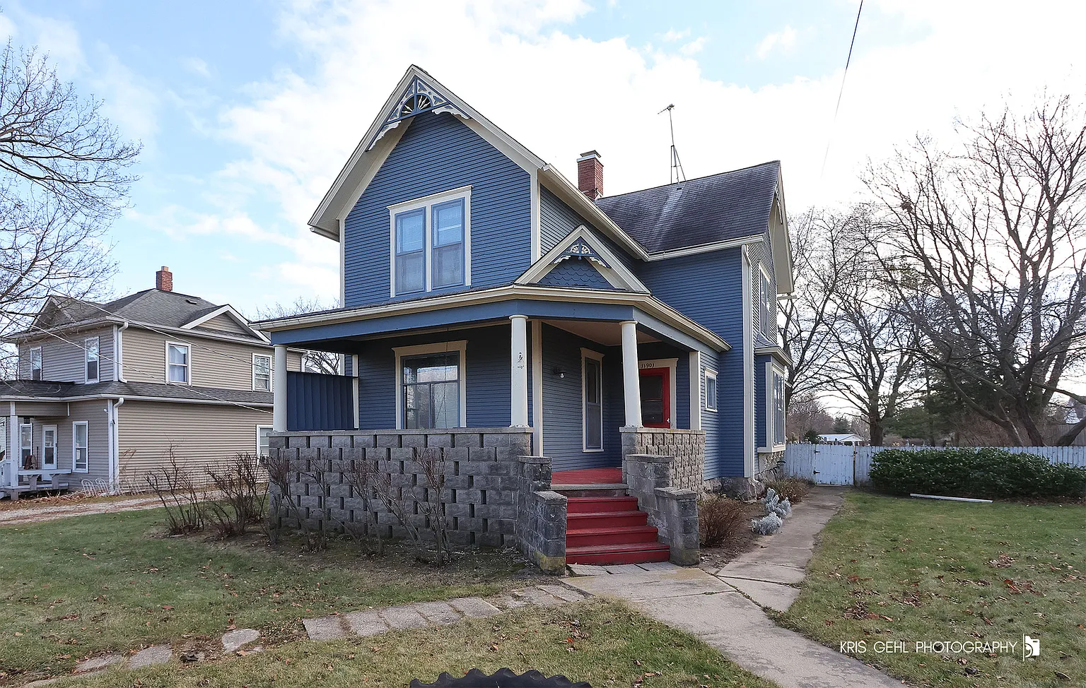 11901 Prairie Ave photo 1