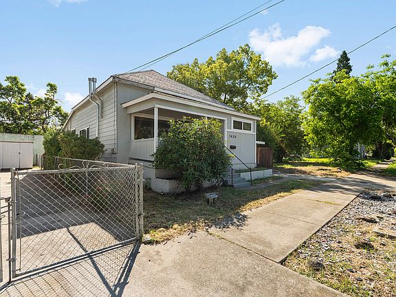 5th image of 1435 4th Ave