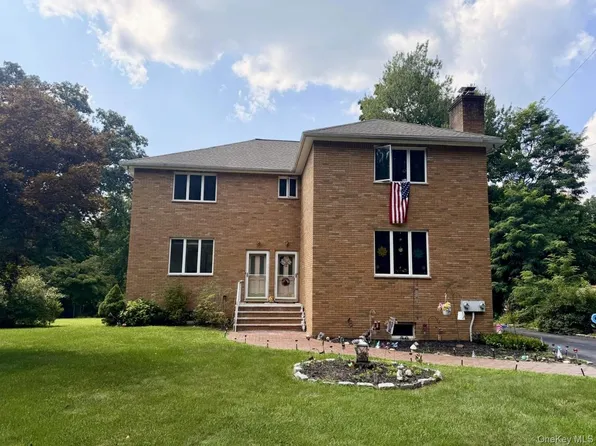 110 Baron De Hirsch Rd #2, Crompond, NY 10517