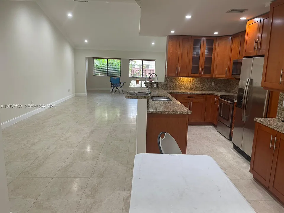 8448 SW 114th Pl