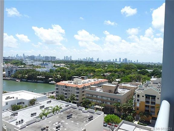 4th image of 2655 Collins Ave APT 1510