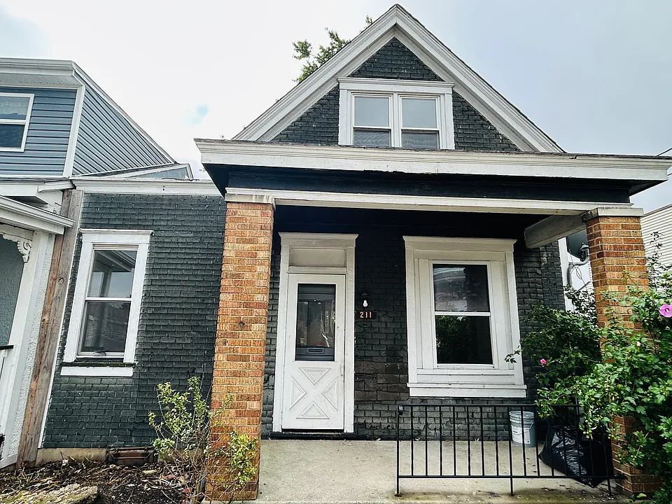 211 Saint Joseph St
