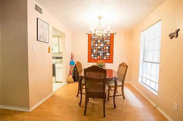 2401 Leon St #300 — Photo 13