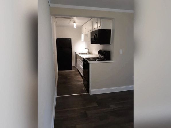 1401 S Clyde Morris Blvd APT 5