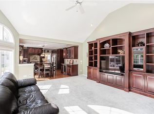 22 Mount View Cres, Webster, NY 14580