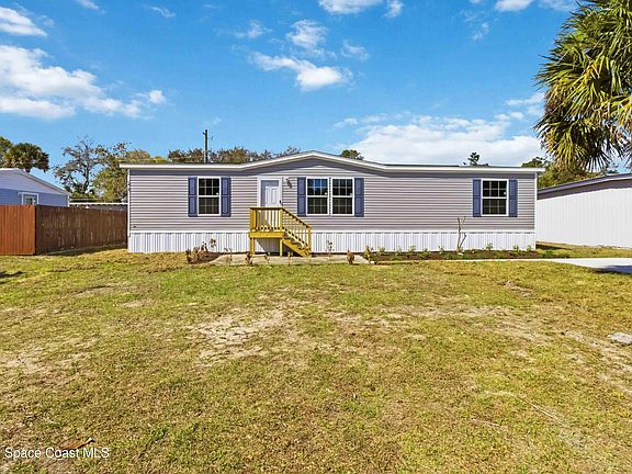 2nd image of 6989 Dahlia Dr