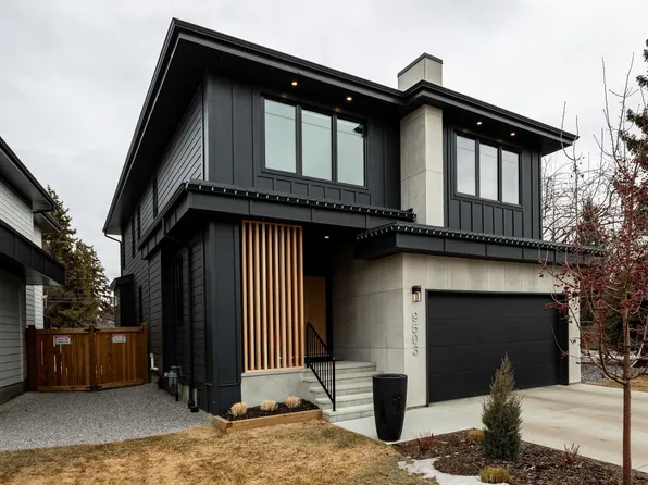 9503 142nd St NW, Edmonton, AB T5N 2M8