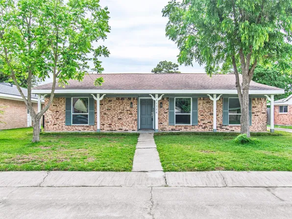 11726 N Willow Cir, Houston, TX 77071