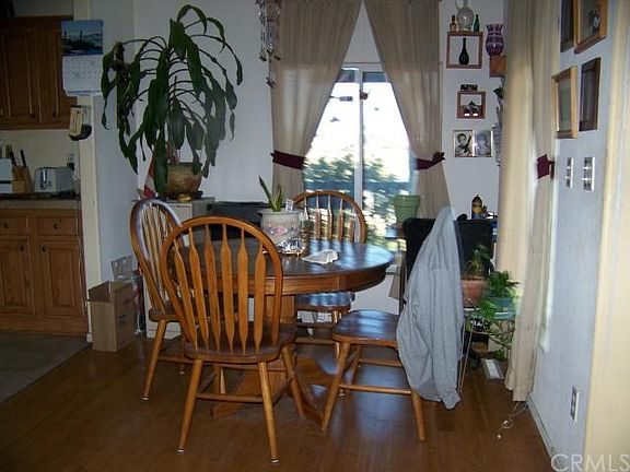 4th image of 2308 Collins Ave