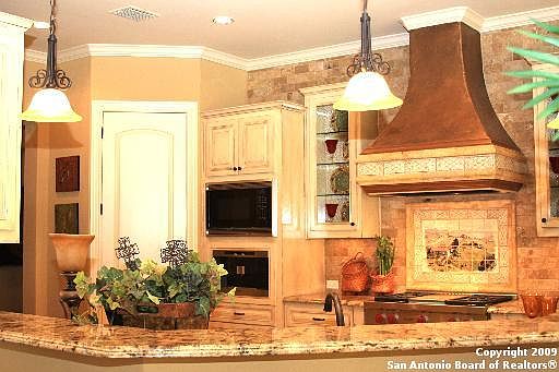 5th image of 377 N Regent Circle