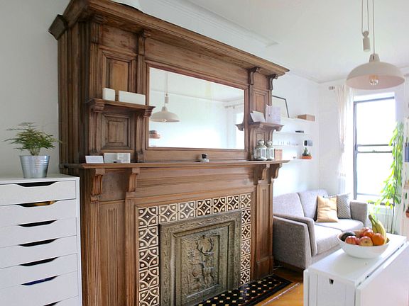 2nd image of 391 Park Pl APT 4R
