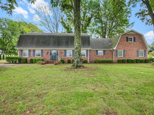 375 Old Humboldt Rd, Jackson, TN 38305