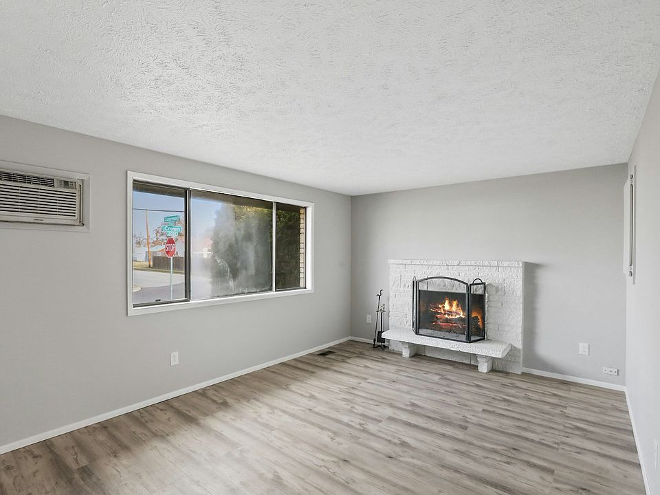 1st image of 228 E Crown Ave #1