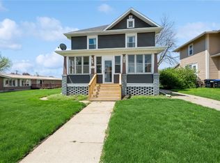 101 3rd Ave, Keystone, IA 52249