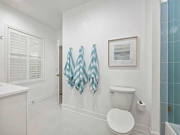 201 Windward Point Dr #201 — Photo 14