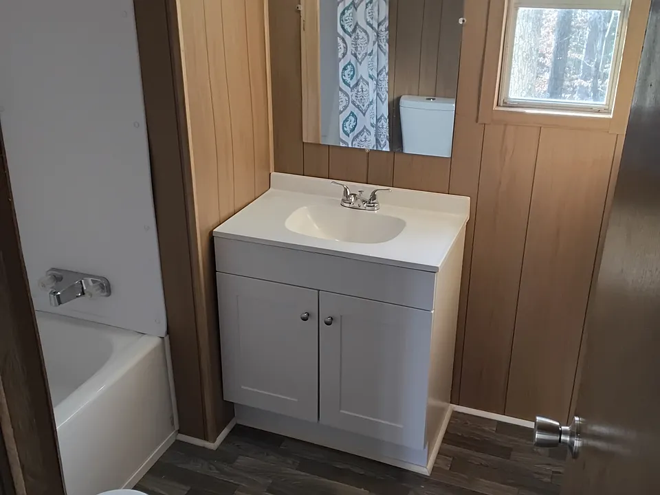 Full Bathroom