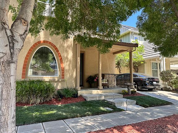 2nd image of 188 S Pacifico St