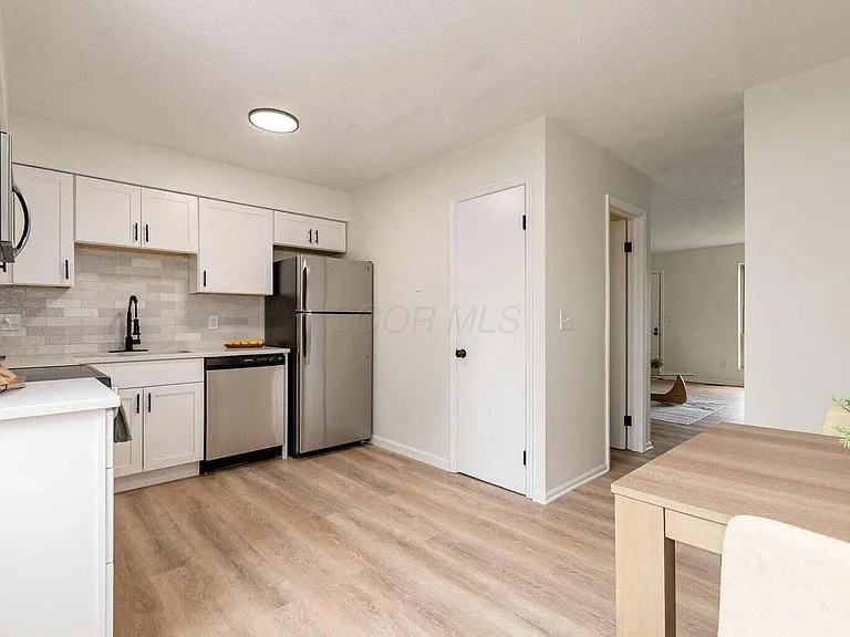 7406 Cimmaron Sta — Photo 8