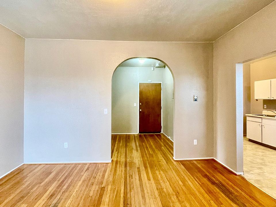 1st image of 816 S 8th St APT 302