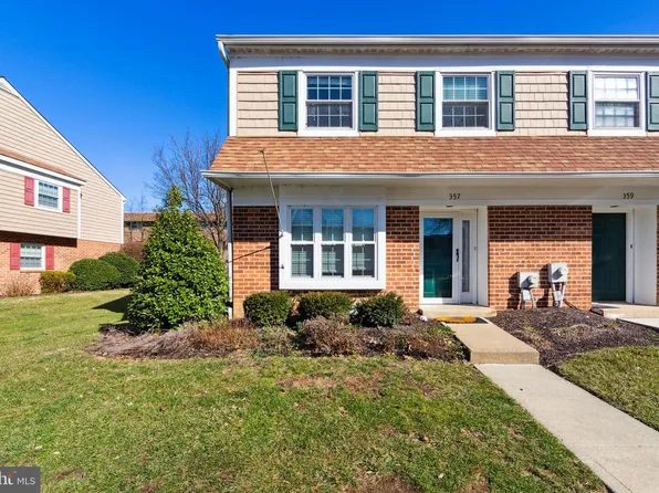 357 Saybrook Ln, Wallingford, PA 19086