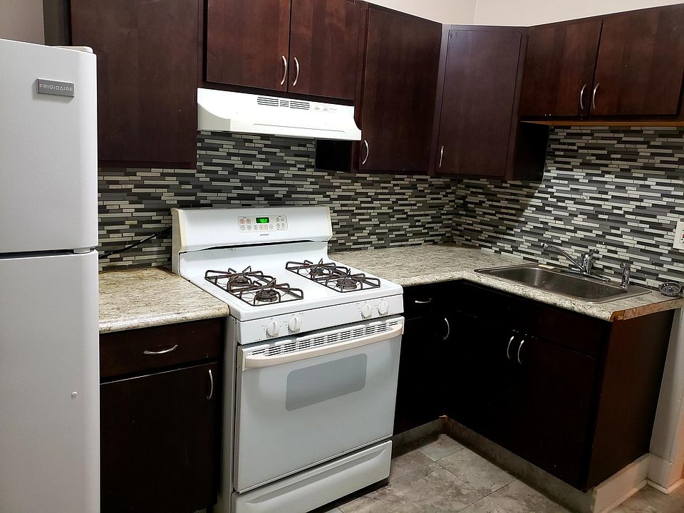 1st image of 6014 S Calumet Ave #1