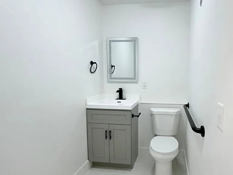 1546 Brighton Ave #C — Photo 11
