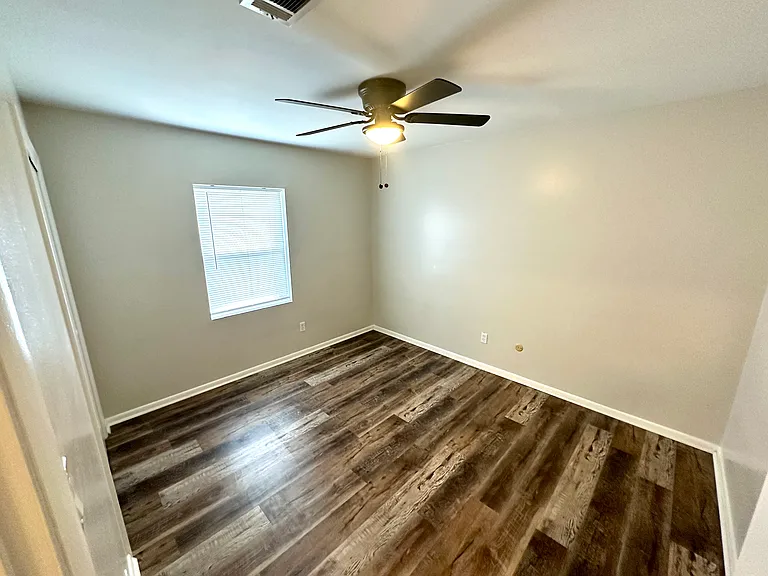 8205 Scenic Highway C #C — Photo 16