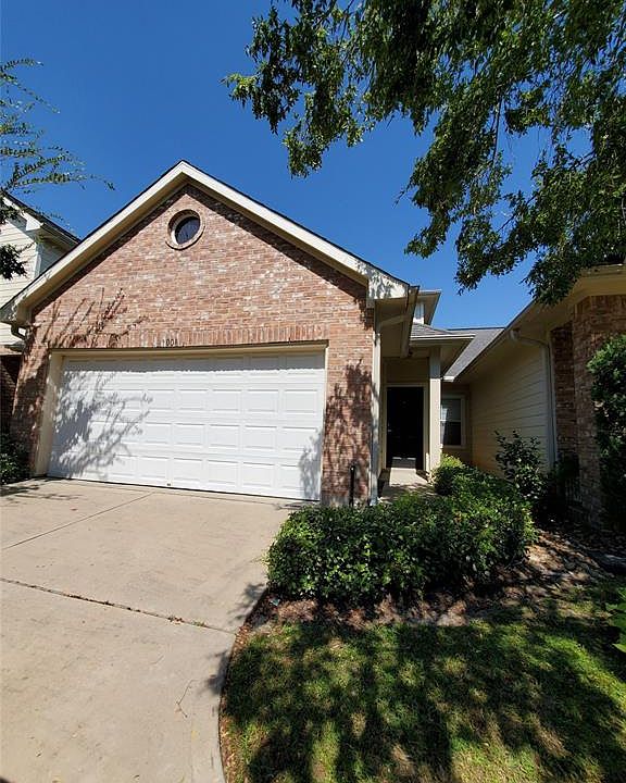 1st image of 21006 Sun Creek Dr
