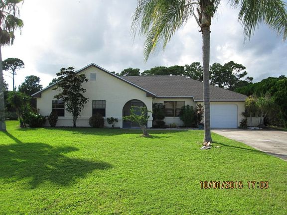 3rd image of 1556 SE Belgius Ct