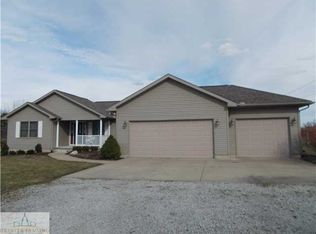 3051 S Waverly Rd, Eaton Rapids, MI 48827