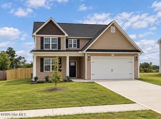 253 Crowville St, Raeford, NC 28376