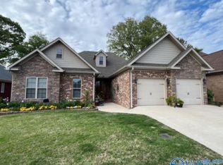 184 Rolling Brook Dr, Rogersville, AL 35652