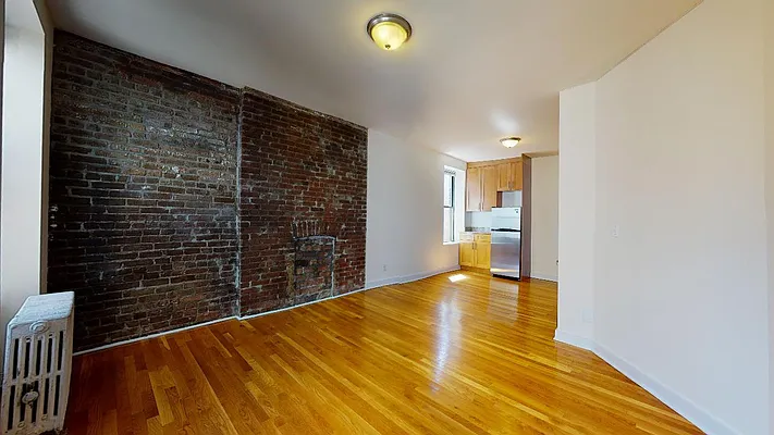 Rented by Bond New York | media 20