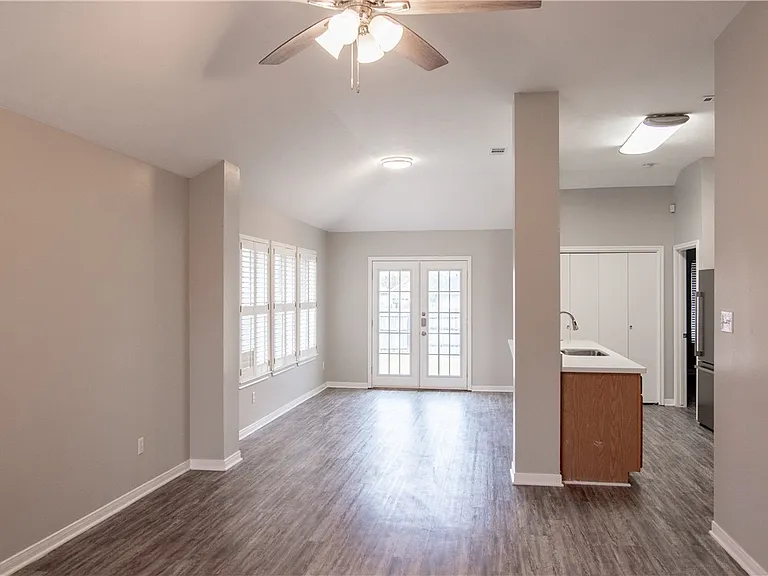 3739 Marielene Cir — Photo 6