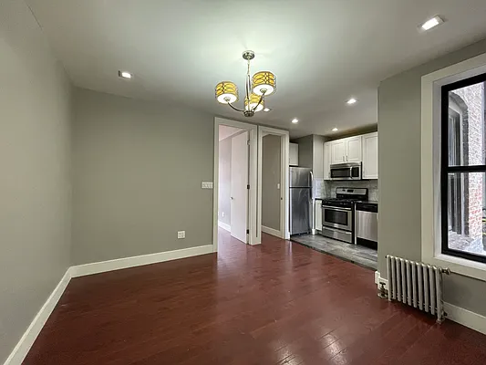 Rented by Bohemia Realty Group | media 10