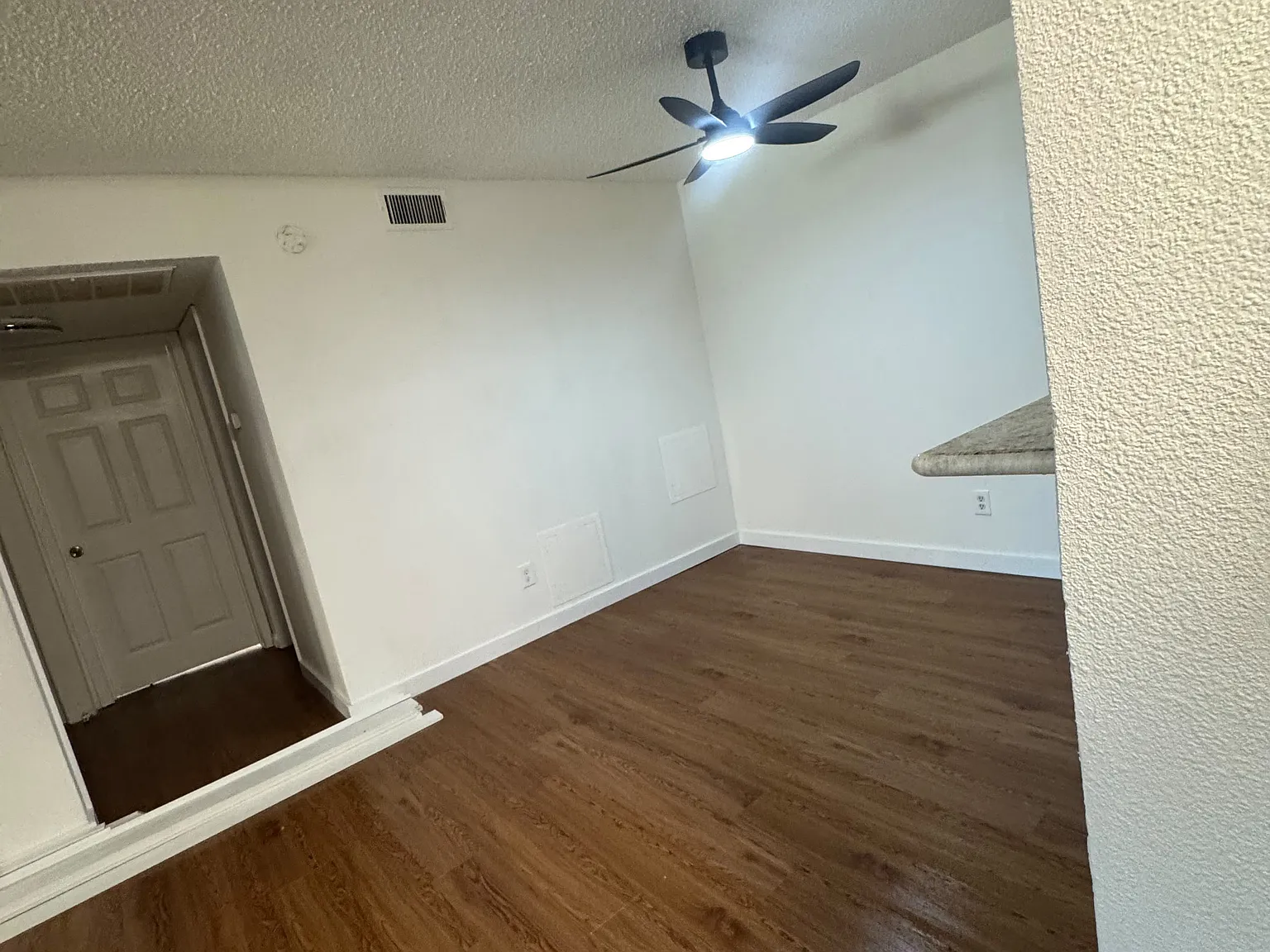 1 bed, 723 sqft, $1,000 — Photo 3