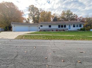 211 Pine St, Decatur, MI 49045