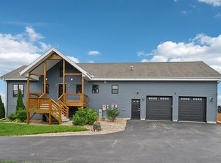 S9329 Cross Rd, Sauk City, WI 53583