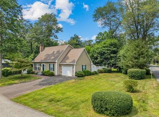 1 Epsilon Ave, Old Lyme, CT 06371