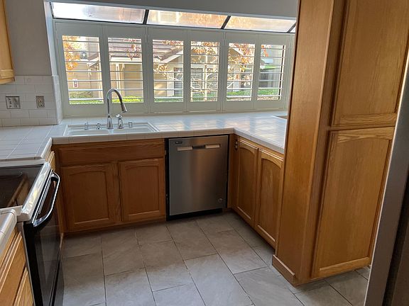 2nd image of 2668 Yerba Cliff Ct