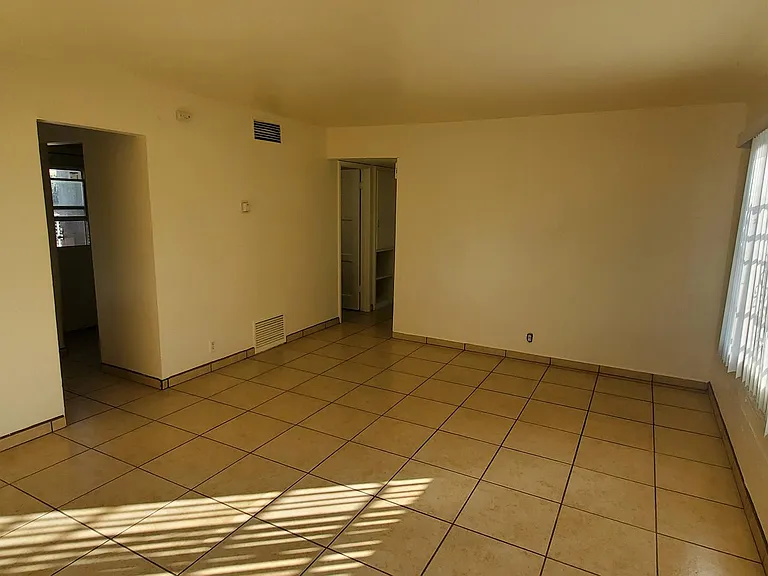 2254 E Monterey Vis — Photo 6