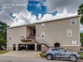 1122 7th Ave