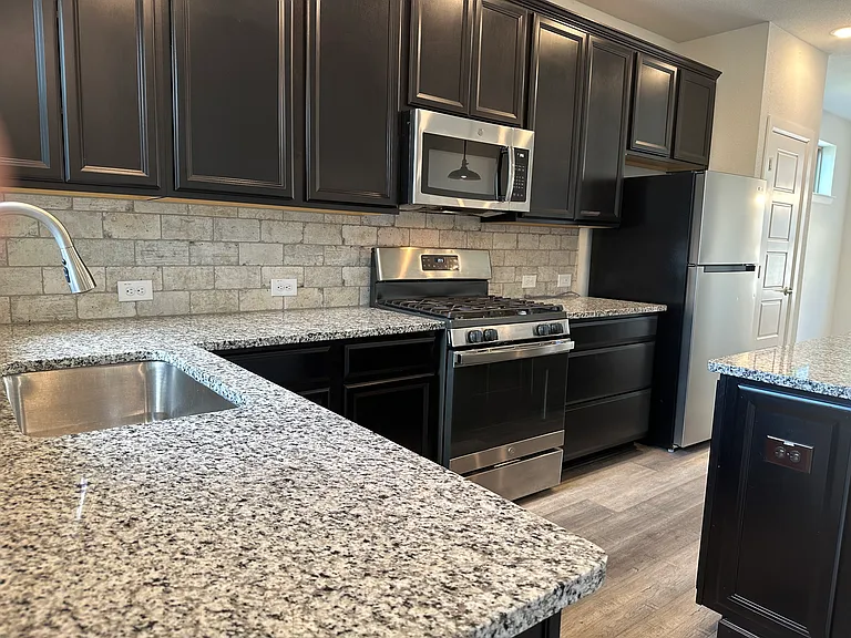 14228 Walsh Ave — Photo 7