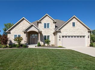 10641 Rosalee Ln, Strongsville, OH 44136