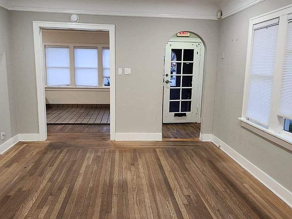 5th image of 1203 Lincoln Ave