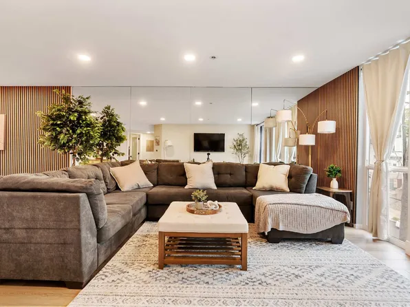 2414 Front St, San Diego, CA