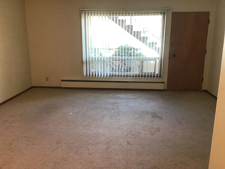 Spring Apartments — Photo 13