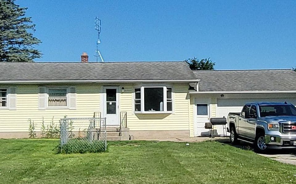 1st image of 1950 Burlington Dr