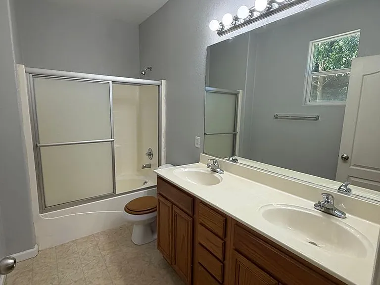 3656 Libby Ln — Photo 14
